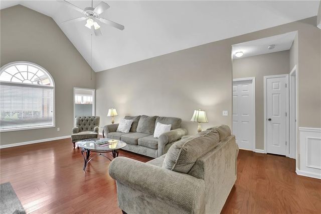 140 Stonegate Lane, Canton, GA 30114