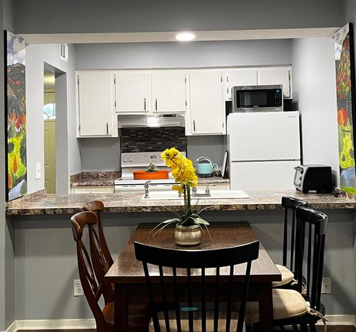 6501 East Hill DR 105, Austin, TX 78731