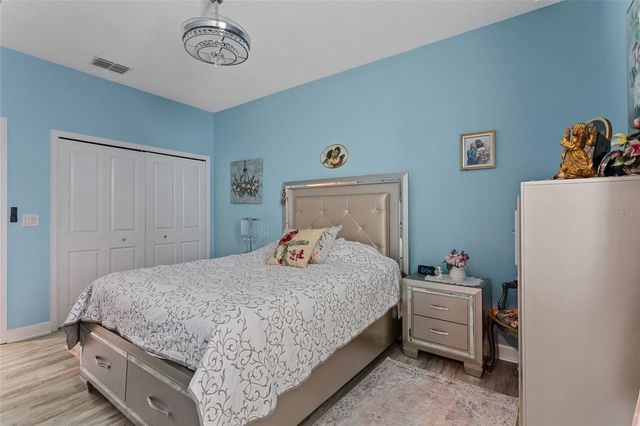 2215 CAMDEN PARK AVENUE, Davenport, FL 33837