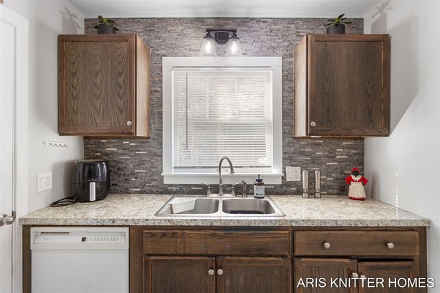 1638 32nd Street, Wyoming, MI 49508