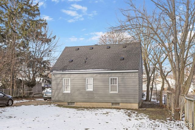 1638 32nd Street, Wyoming, MI 49508