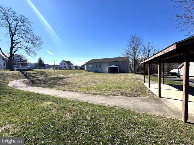 401 YALE ST, Lewistown, PA 17044