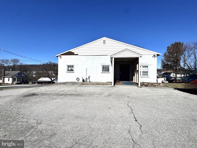 401 YALE ST, Lewistown, PA 17044