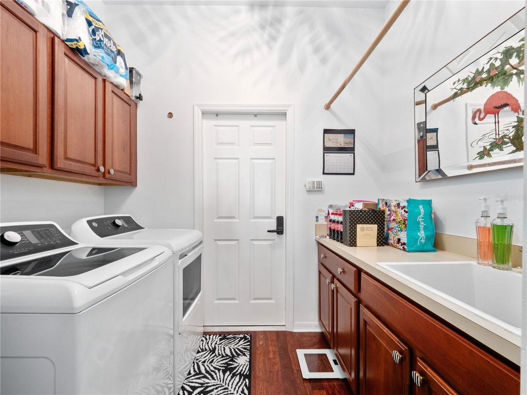 Image 12 of property listing at 8224 TIVOLI DRIVE, Orlando, FL 32836