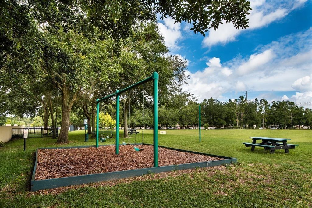 Image 51 of property listing at 8224 TIVOLI DRIVE, Orlando, FL 32836