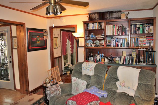 615 Lakeview Way, Winchester, TN 37398