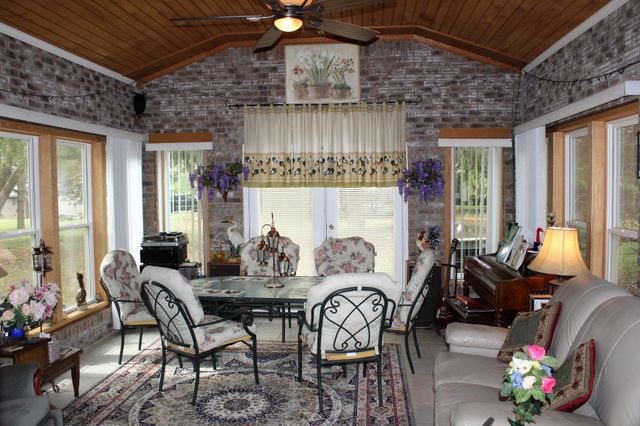 615 Lakeview Way, Winchester, TN 37398