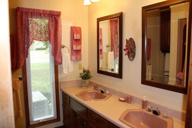 615 Lakeview Way, Winchester, TN 37398