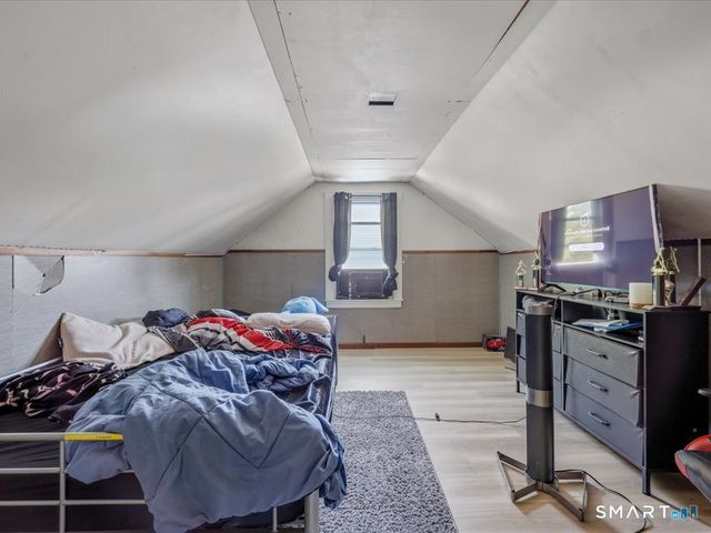 84 Barnes Avenue, New Haven, CT 06513