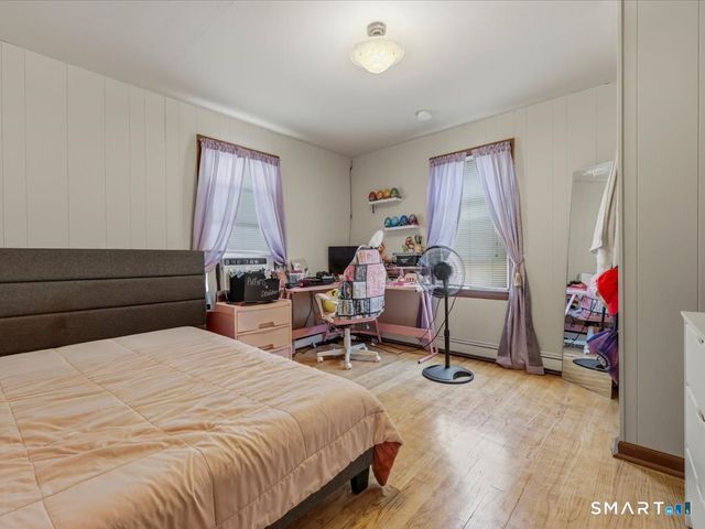 84 Barnes Avenue, New Haven, CT 06513