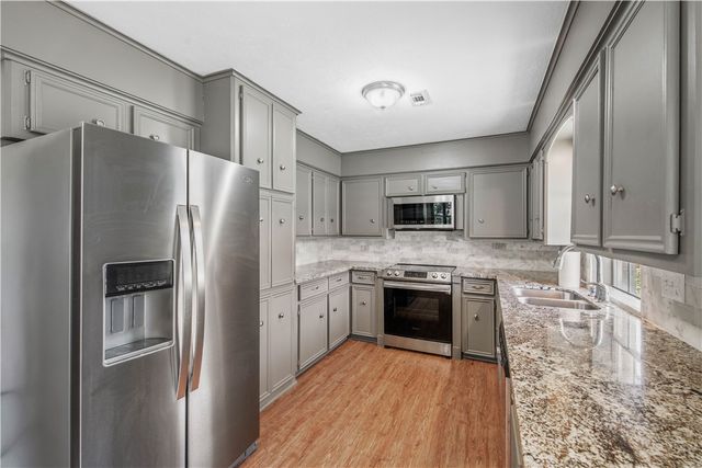 1404 Medina Drive, College Station, TX 77840