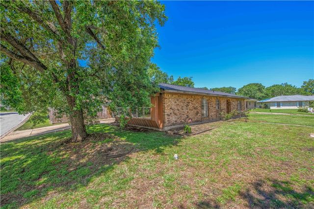 1404 Medina Drive, College Station, TX 77840
