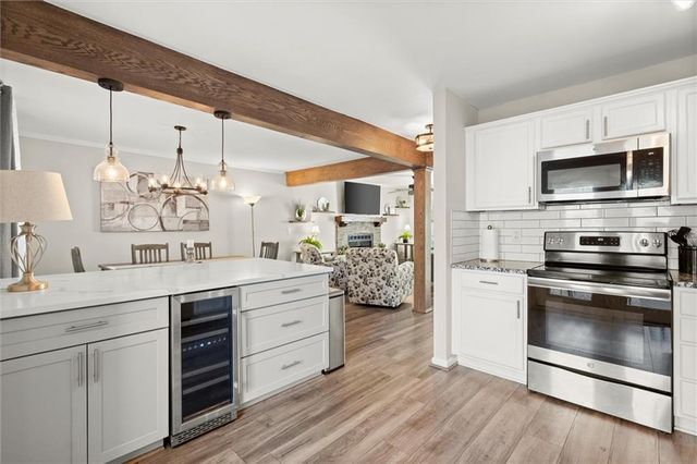 8933 Carroll Manor Drive, Atlanta, GA 30350