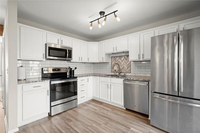 8933 Carroll Manor Drive, Atlanta, GA 30350