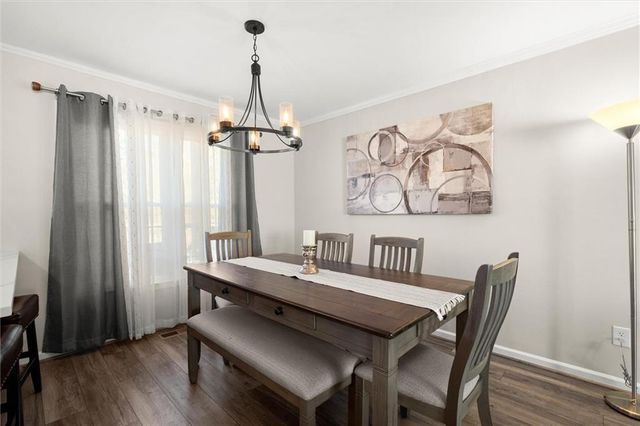 8933 Carroll Manor Drive, Atlanta, GA 30350