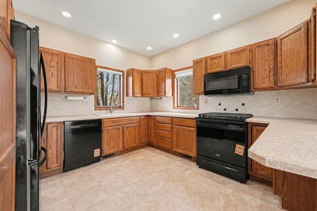 16182 Lakewood Street, Lowell, IN 46356