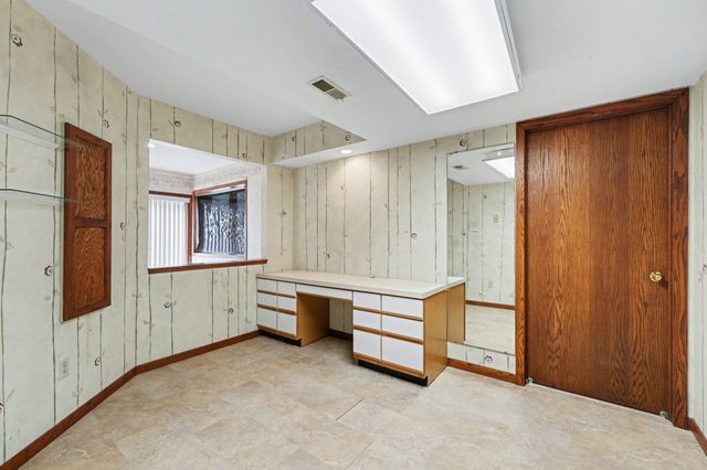 16182 Lakewood Street, Lowell, IN 46356