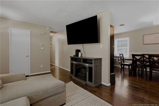 5931 Spinner Road, Hope Mills, NC 28348
