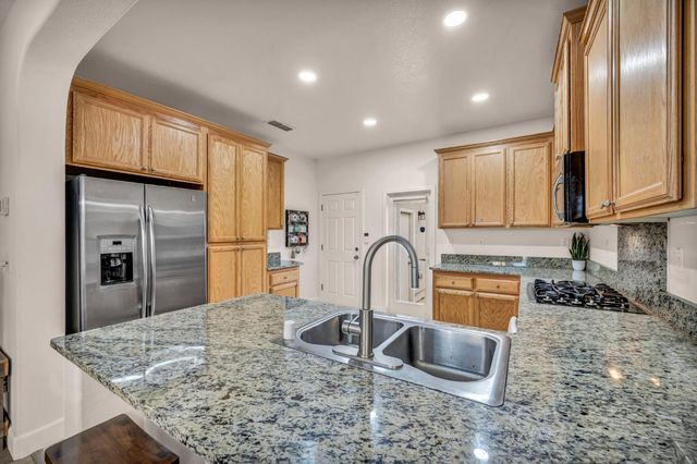 3152 Noahblomquist Way, Rancho Cordova, CA 95670