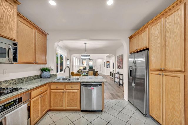 3152 Noahblomquist Way, Rancho Cordova, CA 95670
