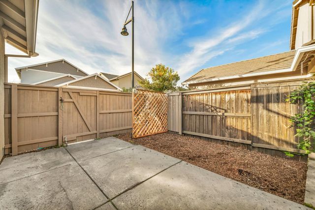 3152 Noahblomquist Way, Rancho Cordova, CA 95670