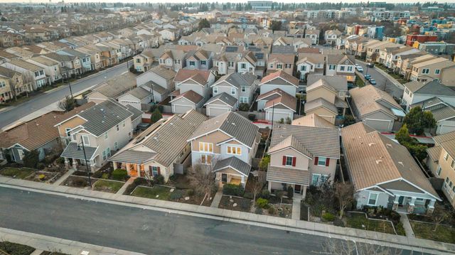 3152 Noahblomquist Way, Rancho Cordova, CA 95670