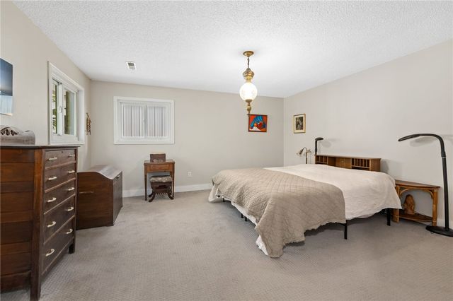 14627 Elkhorn Springs Road, Fayetteville, AR 72704