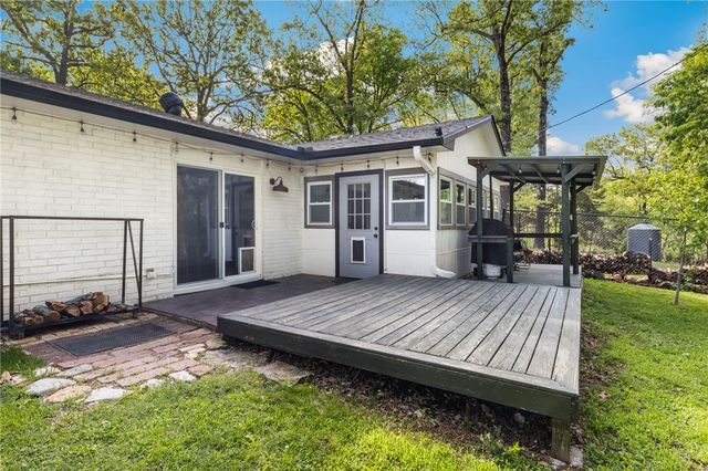 14627 Elkhorn Springs Road, Fayetteville, AR 72704