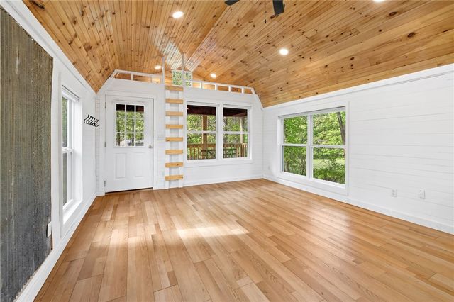 14627 Elkhorn Springs Road, Fayetteville, AR 72704