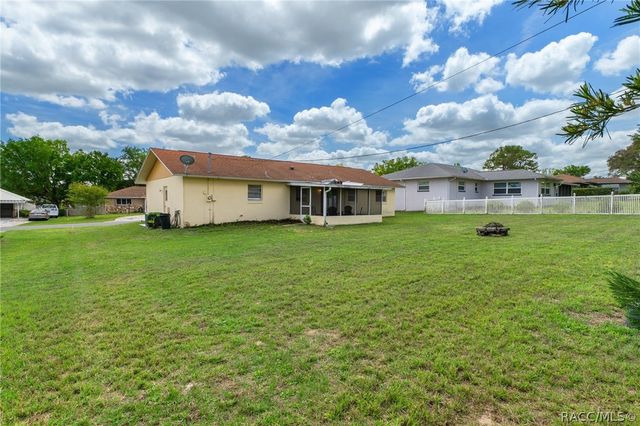 3288 N Maidencane Drive, Beverly Hills, FL 34465