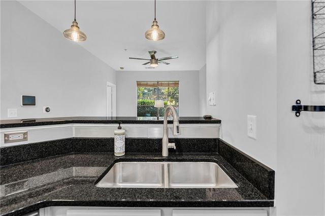 821 Ralph McGill NE 3217, Atlanta, GA 30306