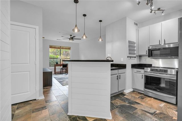 821 Ralph McGill NE 3217, Atlanta, GA 30306