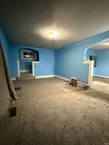 3317 Smith Street, Fort Wayne, IN 46806