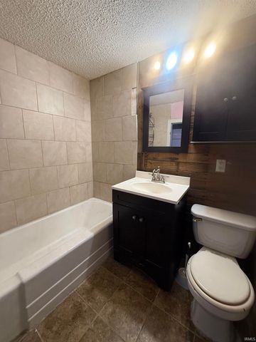 3317 Smith Street, Fort Wayne, IN 46806