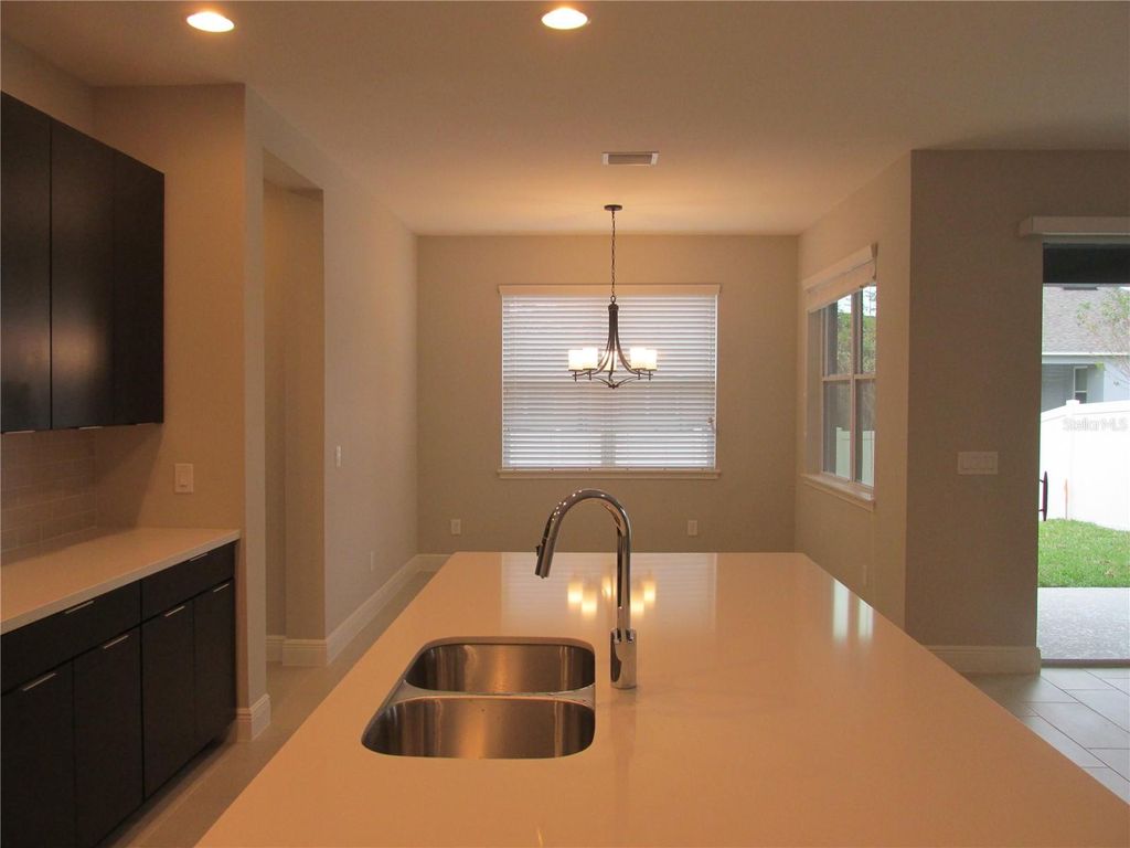 Image 4 of property listing at 7252 BACKWOODS TRAIL, Windermere, FL 34786