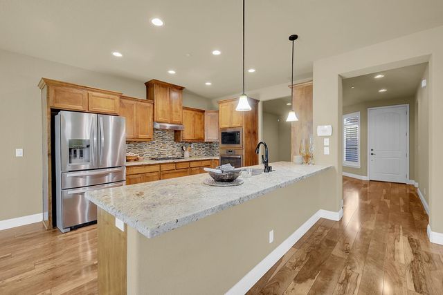 2182 Newcastle Dr, Yuba City, CA 95991