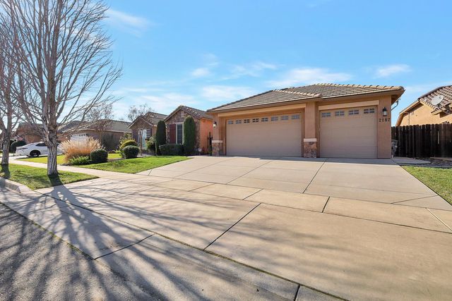 2182 Newcastle Dr, Yuba City, CA 95991