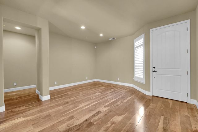 2182 Newcastle Dr, Yuba City, CA 95991