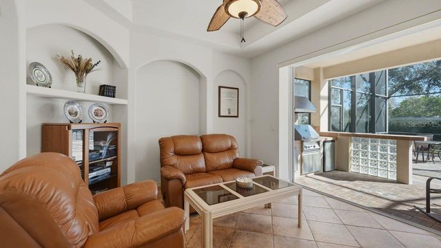 6627 38TH LANE E, Sarasota, FL 34243