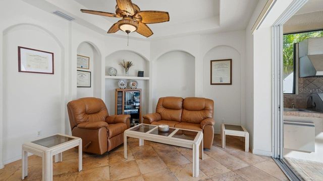 6627 38TH LANE E, Sarasota, FL 34243