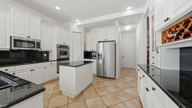 6627 38TH LANE E, Sarasota, FL 34243