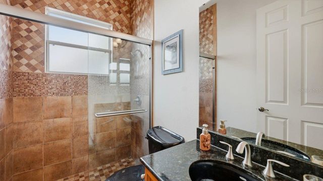 6627 38TH LANE E, Sarasota, FL 34243