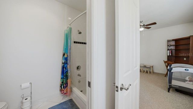 6627 38TH LANE E, Sarasota, FL 34243