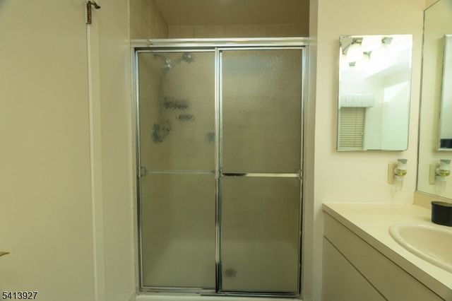 258 De Rose Ct 258, West Orange Twp., NJ 07052