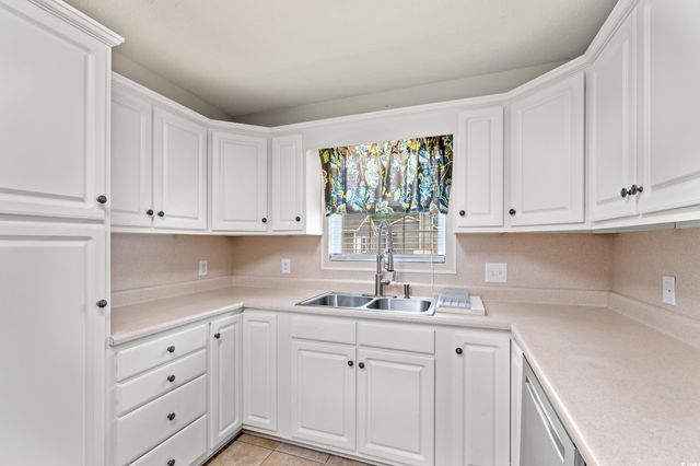22 Ryan Ln., Myrtle Beach, SC 29579