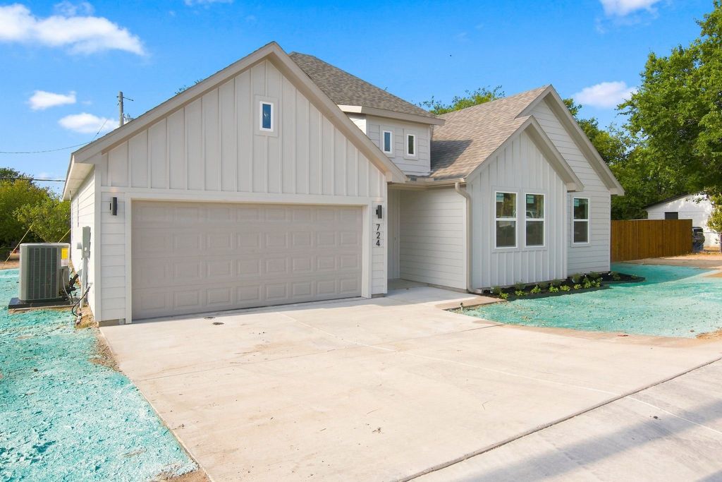 716 Dalton Street, Weatherford, TX 76086 — photo 2