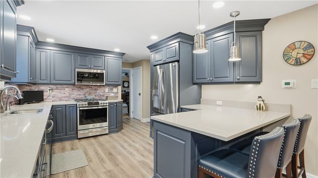 6142 Penn Drive, Penn Twp, PA 16002