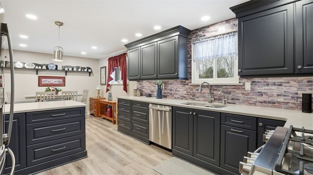 6142 Penn Drive, Penn Twp, PA 16002