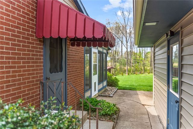 6142 Penn Drive, Penn Twp, PA 16002
