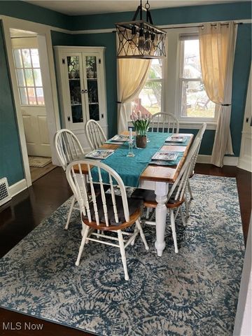 5982 Maplecliff Drive, Parma Heights, OH 44130